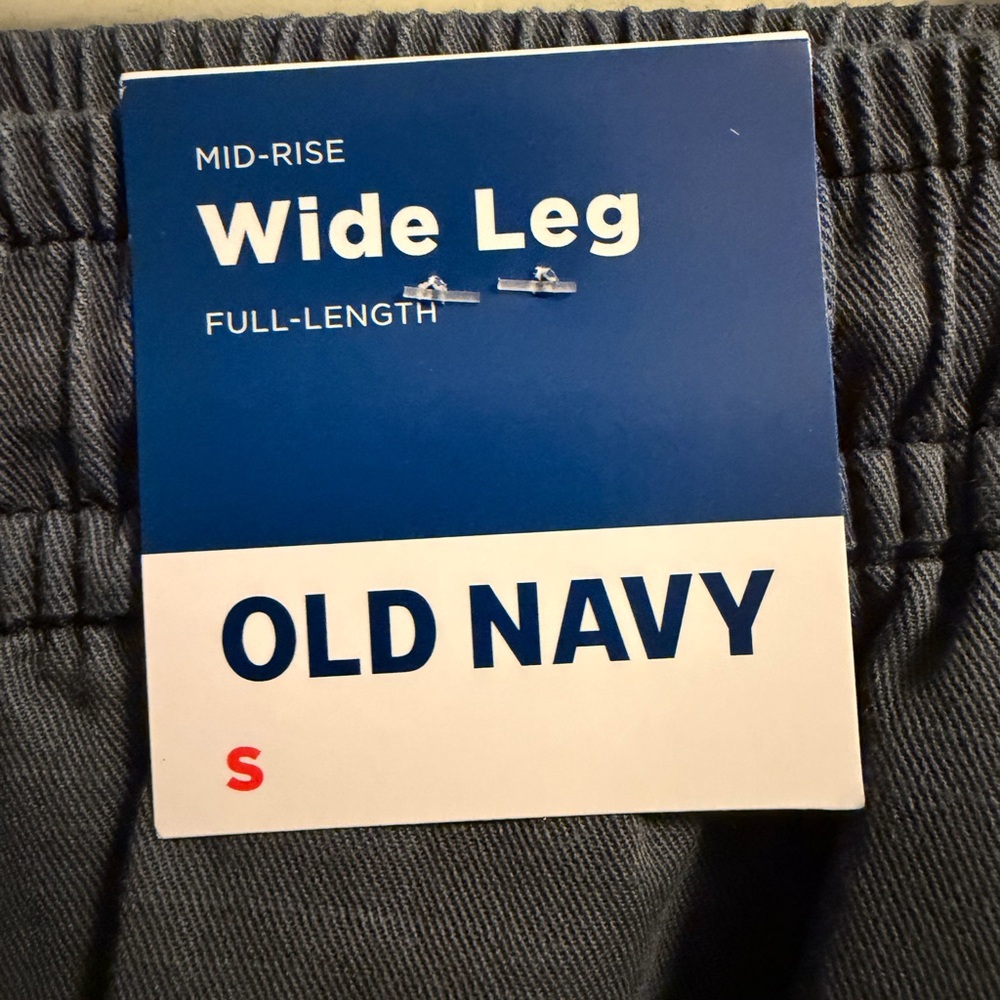 NWT Old Navy Charcoal Cargo Pants for Women - Picture 3 of 10